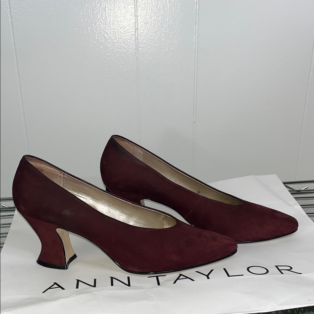Vintage Apostrophe Women's Deep Red Heels